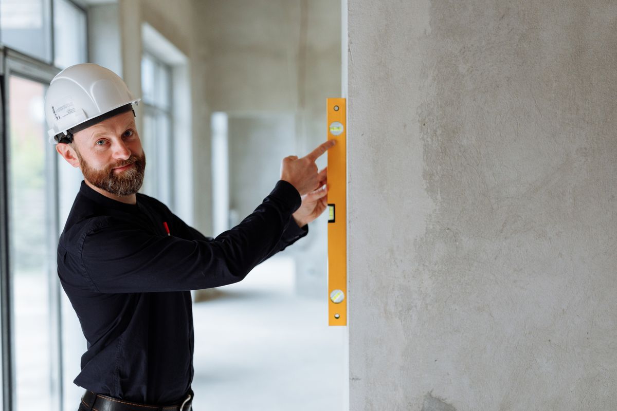 Diagnostic et traitement des fissures sur mur en briques